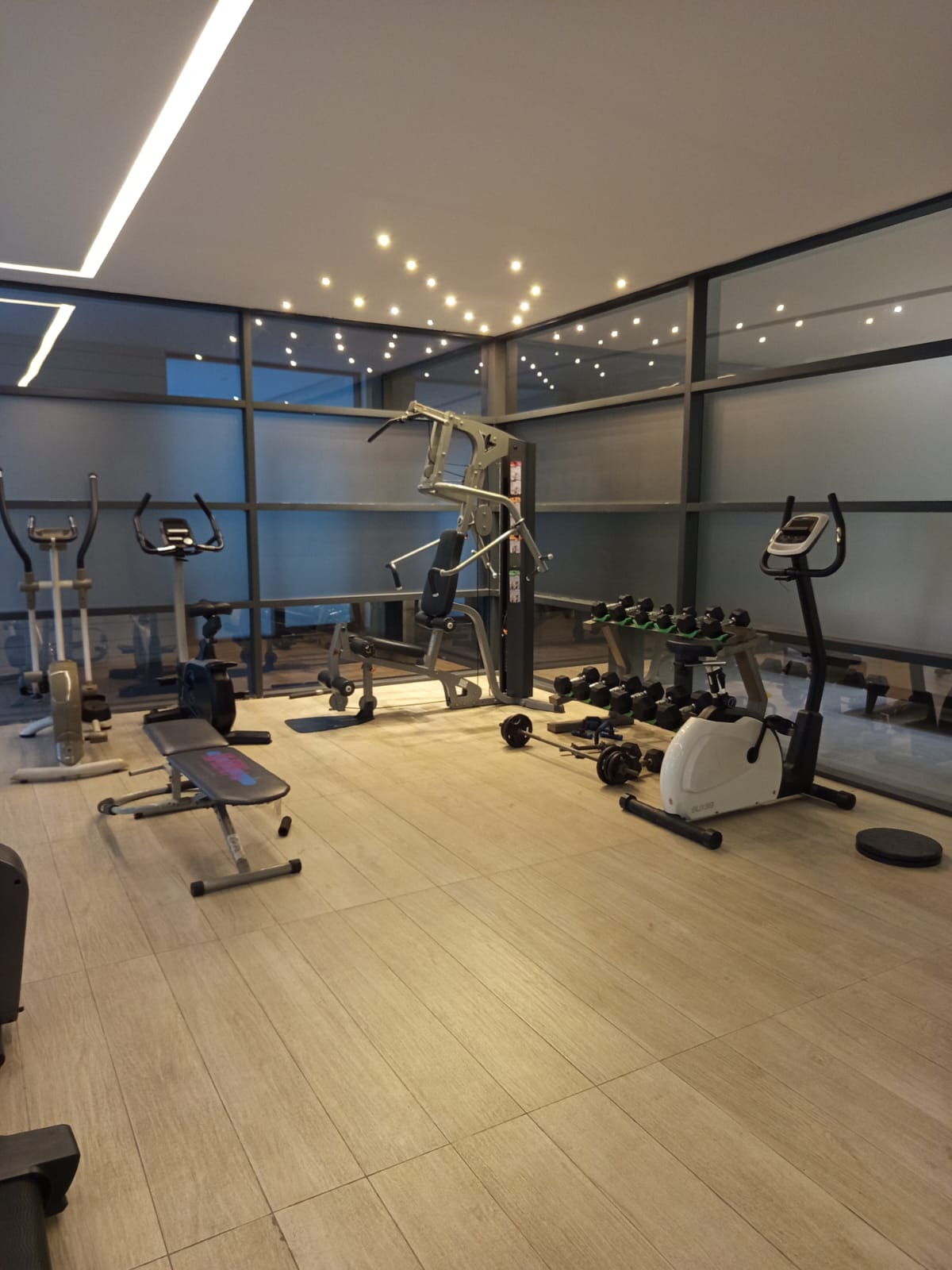 4000 sft Flat for Rent